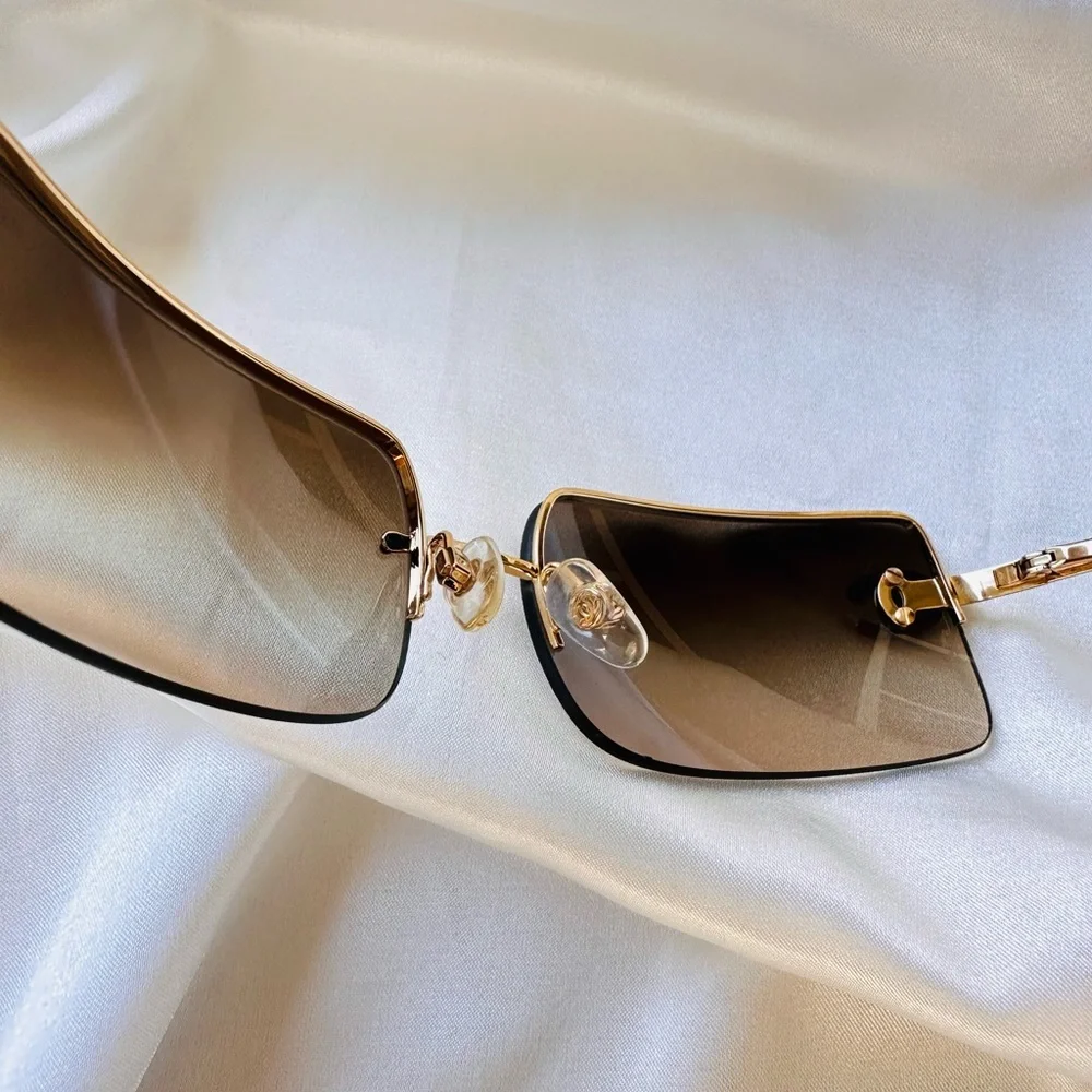 RARE✨Chanel vintage rimless sunglasses.